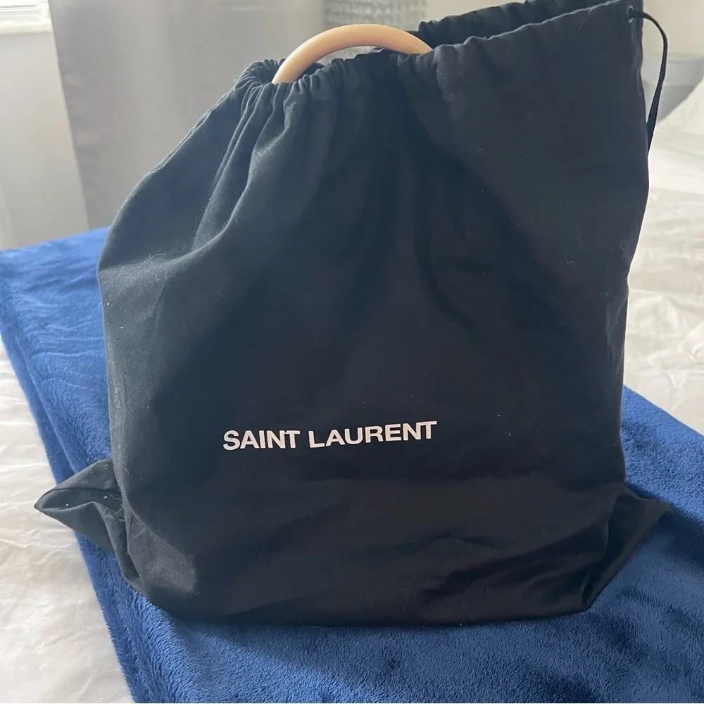 Saint Laurent SAC DE JOUR NANO IN SMOOTH LEATHER - Picture 9 of 16